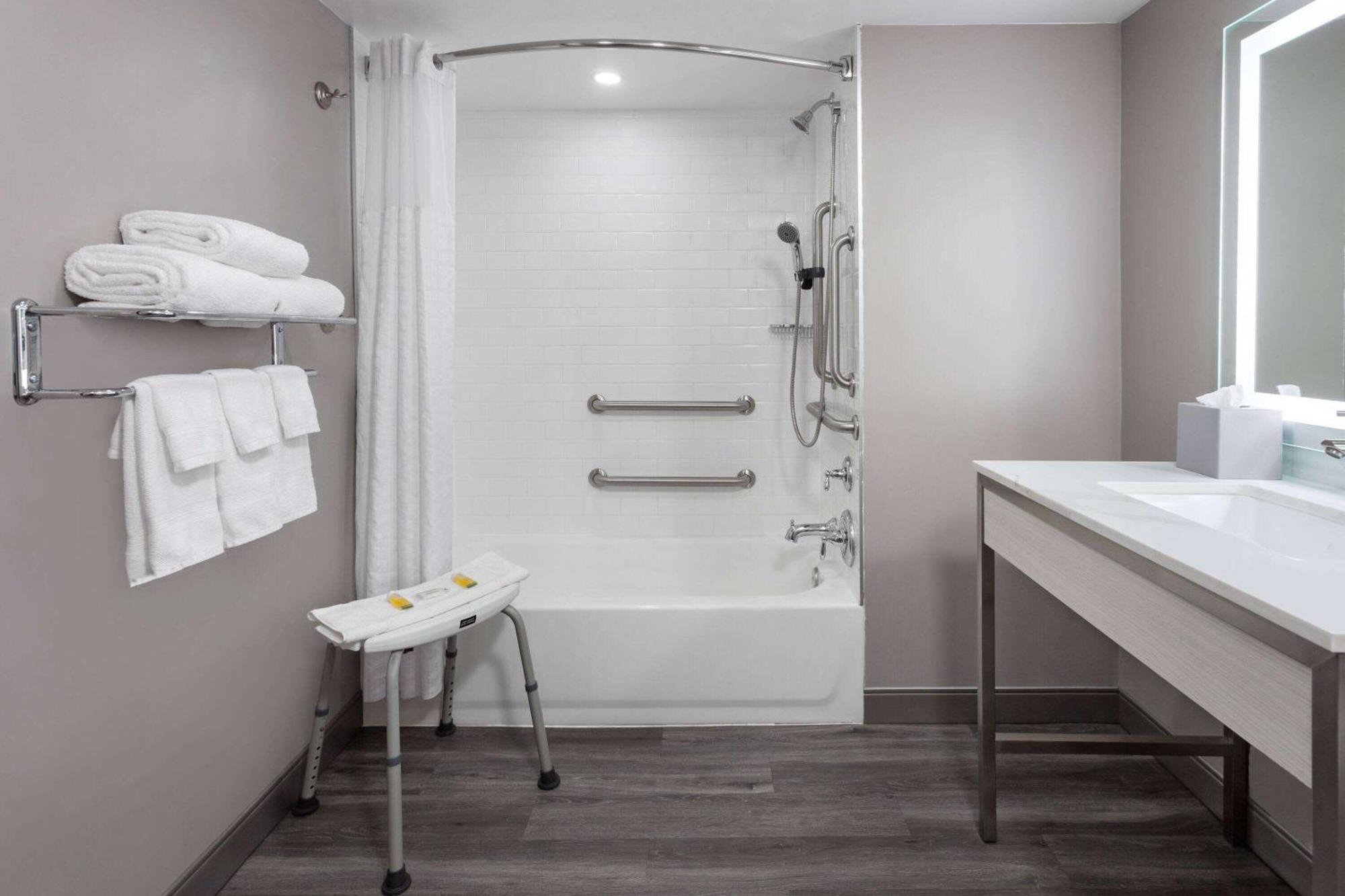 Super 8 By Wyndham Baltimore Northwest Exterior foto